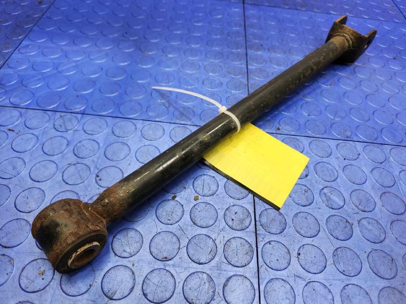 2015 Toyota Camry Lower Control Arm Rr