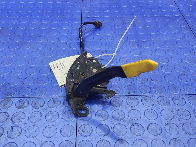 2018 Nissan Maxima Hood Latch
