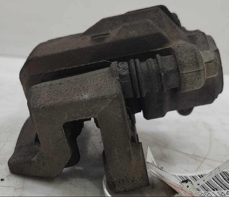 2014 Subaru Forester Caliper