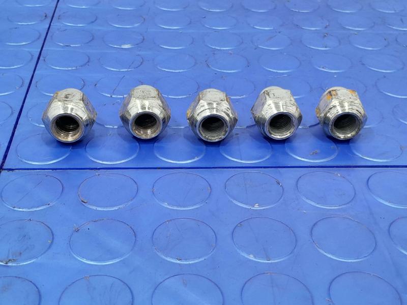 2013 Kia Sportage Lug Nuts