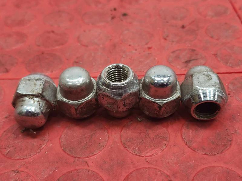2016 Kia Optima Lug Nuts