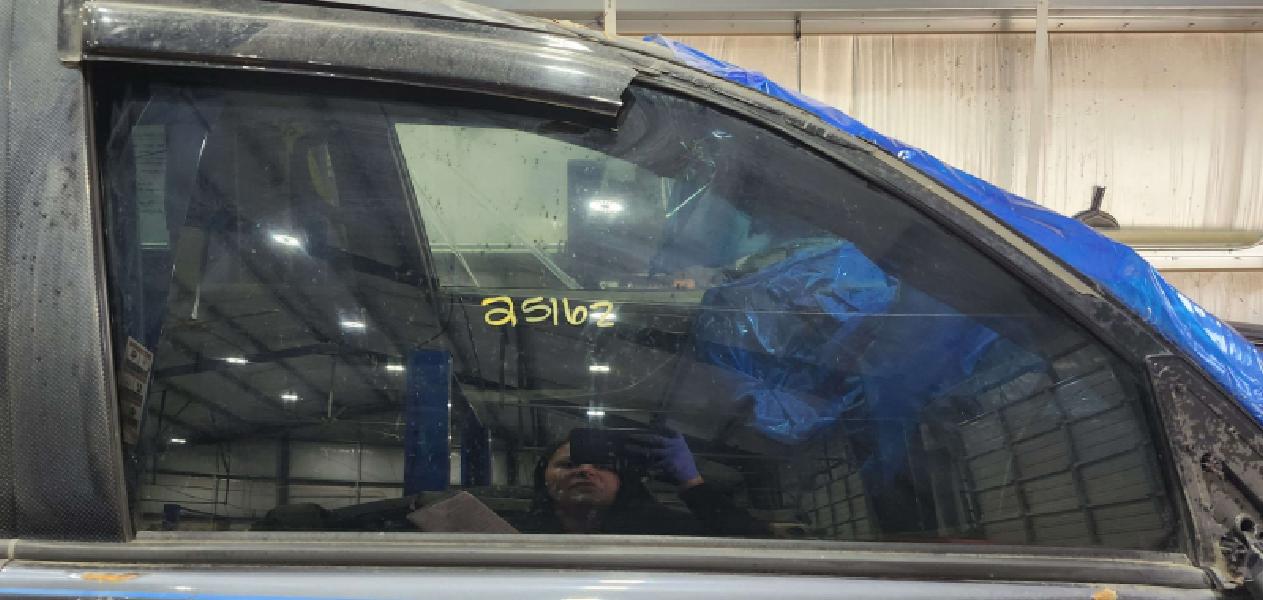 2006 Toyota 4Runner Front Door Glass/Window