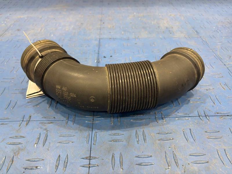 2015 Volkswagen Passat Air Intake Tube/Resonator