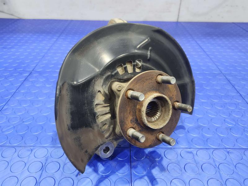 2013 Toyota Prius Spindle Knuckle Front