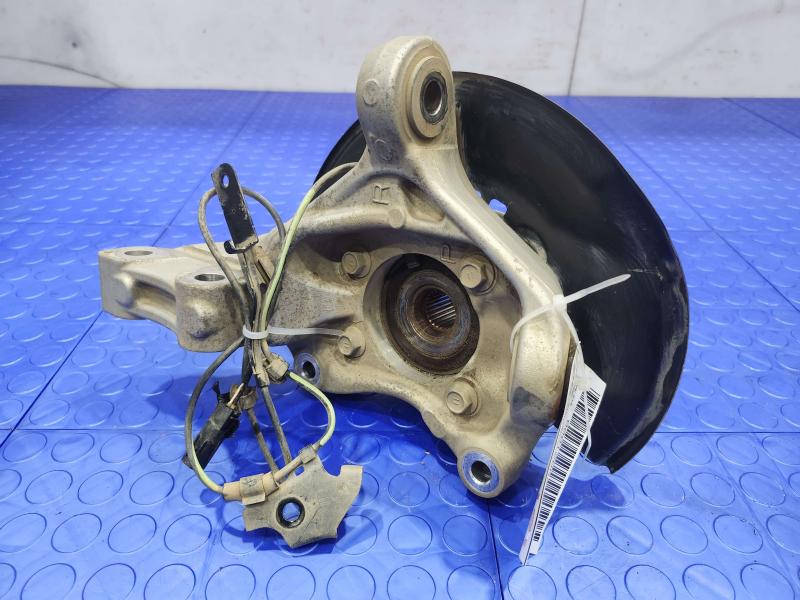 2013 Toyota Prius Spindle Knuckle Front