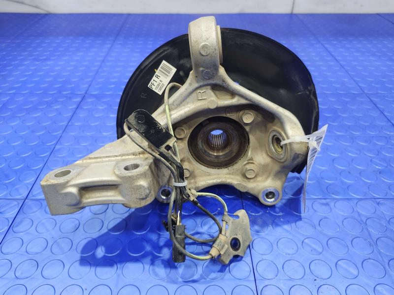 2013 Toyota Prius Spindle Knuckle Front