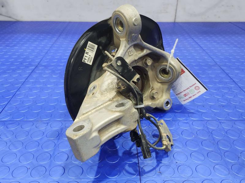 2013 Toyota Prius Spindle Knuckle Front