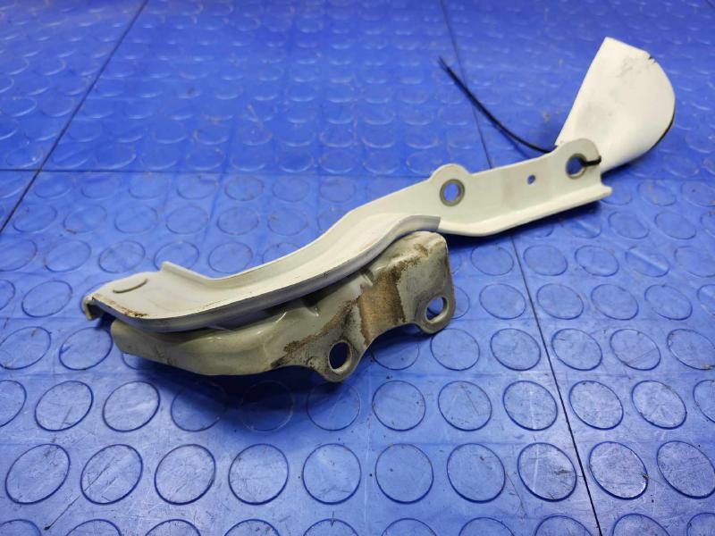 2014-2018 Kia Forte Hood Hinge Right Passenger Side Genuine OEM 79120A7600,RH