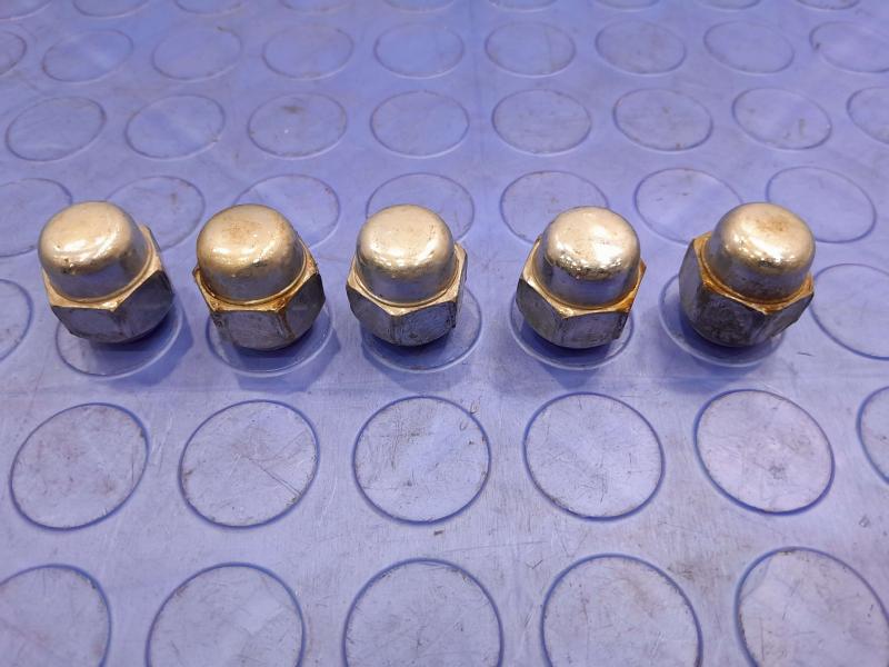2015 Nissan Altima Lug Nuts