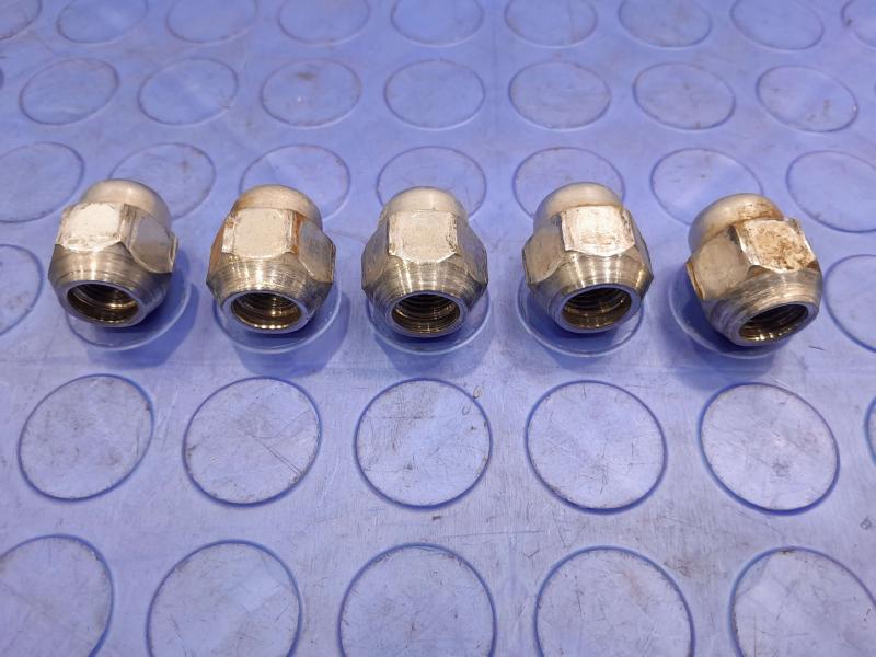 2015 Nissan Altima Lug Nuts