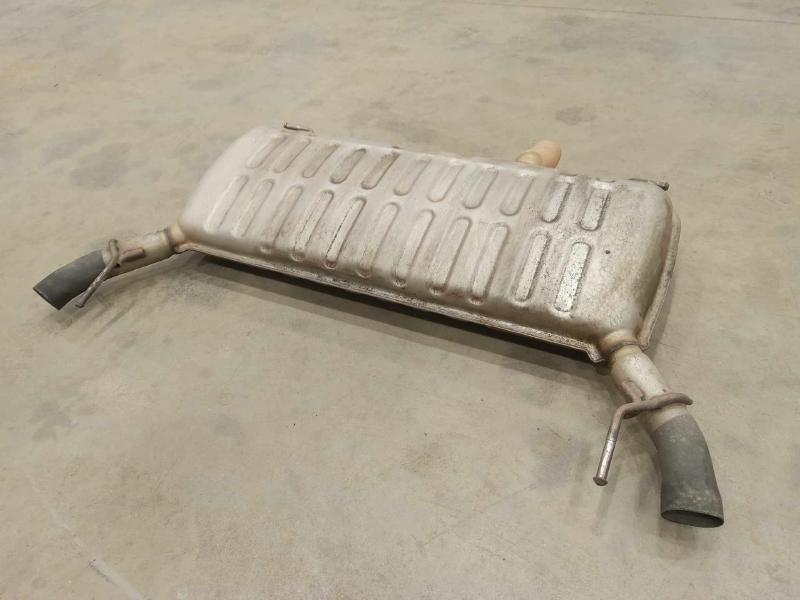 2014-2015 Cadillac CTS 2.0L Rear Exhaust Muffler Genuine OEM 23328469