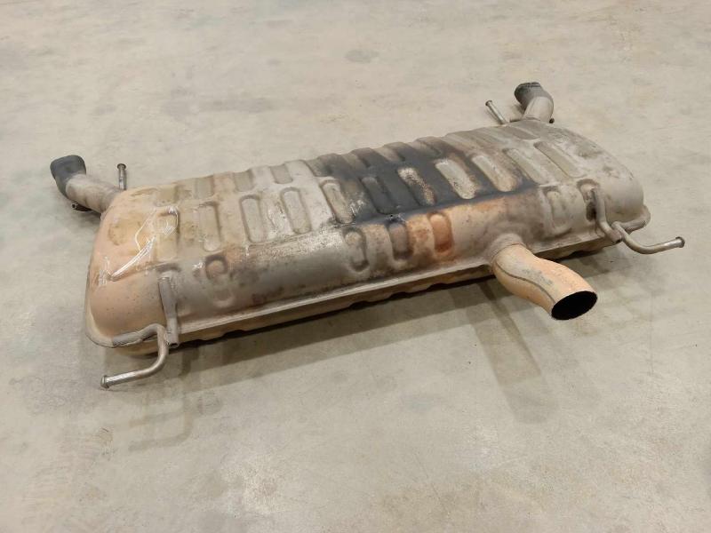 2014-2015 Cadillac CTS 2.0L Rear Exhaust Muffler Genuine OEM 23328469