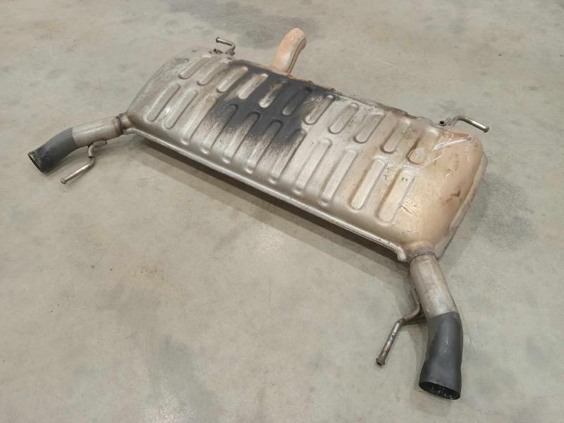 2014-2015 Cadillac CTS 2.0L Rear Exhaust Muffler Genuine OEM 23328469