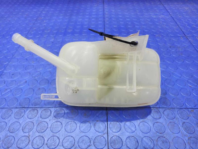 2021 Nissan Sentra Coolant Recovery Bottle