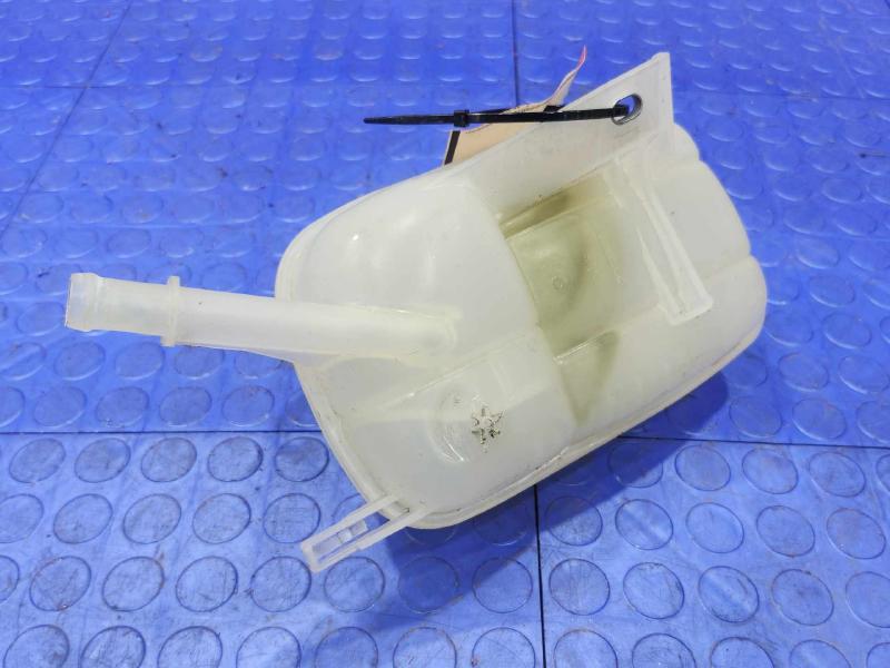 2021 Nissan Sentra Coolant Recovery Bottle