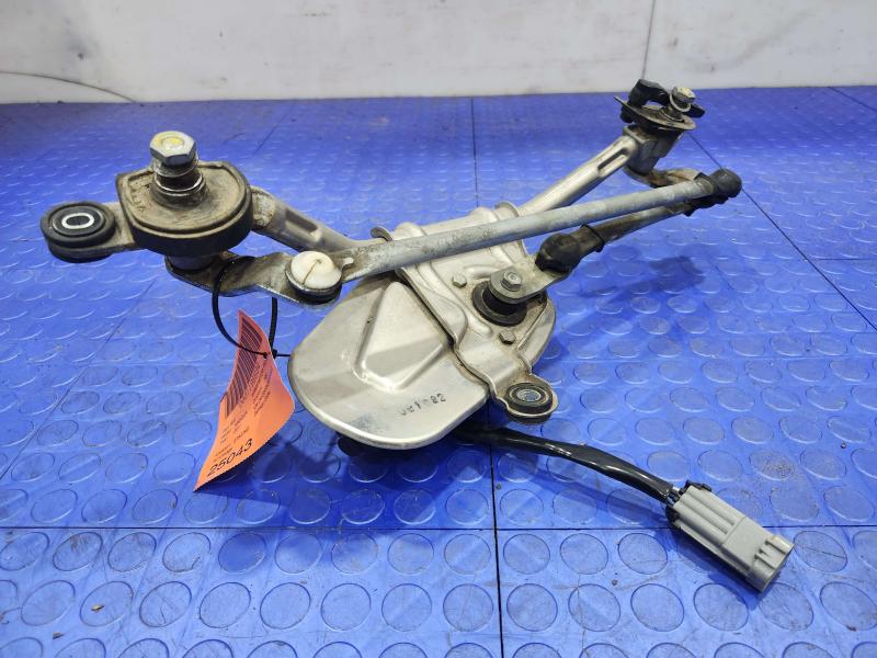 2011 Maserati Quattroporte Wiper Motor Front