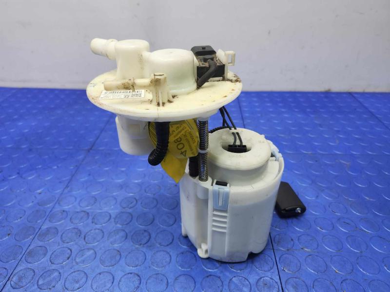 2015-2017 Hyundai Accent Tank Mounted Fuel Pump Assembly OEM 31110-1W500