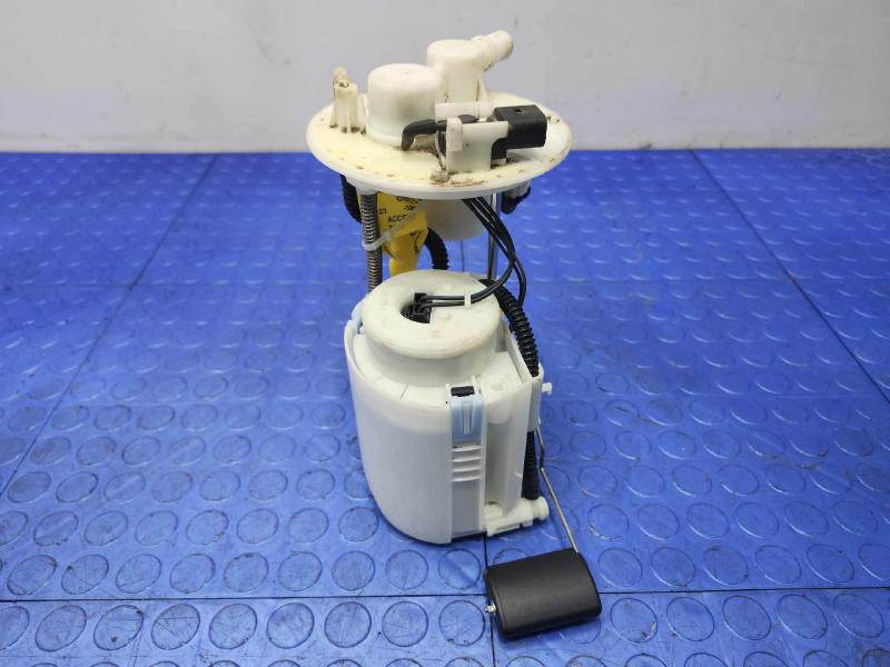 2015-2017 Hyundai Accent Tank Mounted Fuel Pump Assembly OEM 31110-1W500
