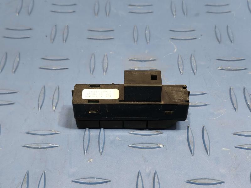 2017 GMC Acadia Door Switch Front