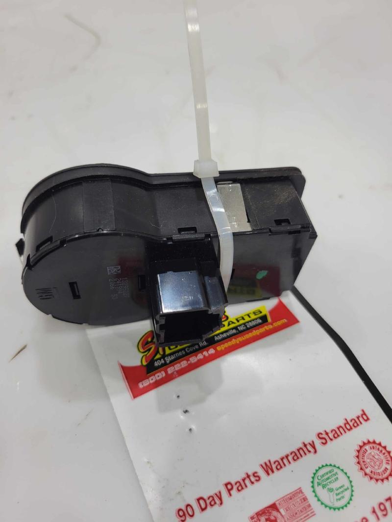 2012 Buick Verano Headlight Switch (Dash Mtd)