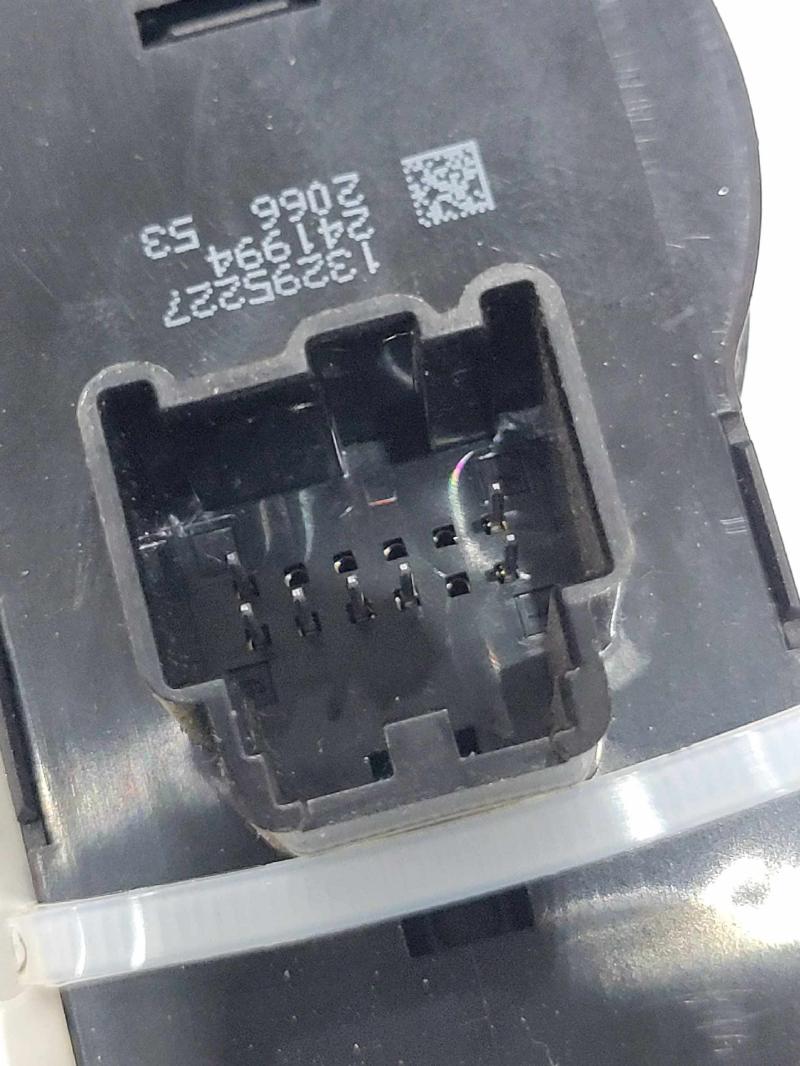 2012 Buick Verano Headlight Switch (Dash Mtd)