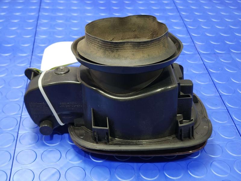 2013 Ford Fusion Fuel Tank Door
