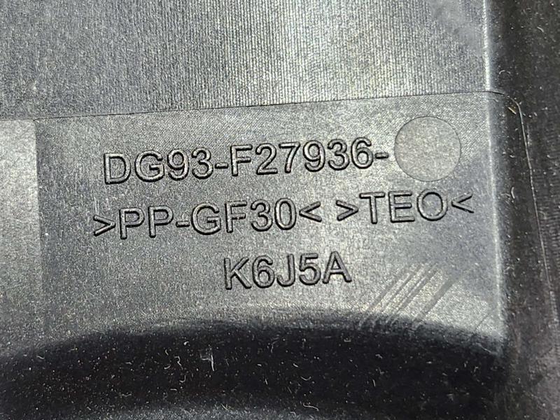 2013 Ford Fusion Fuel Tank Door