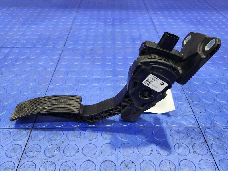2012 Jeep Grand Cherokee Pedal Assembly