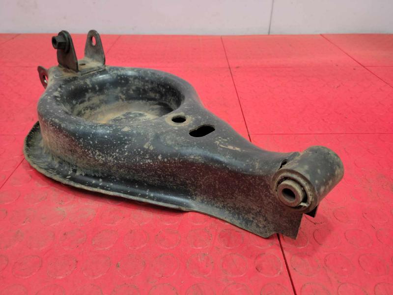2008 Saturn Vue Lower Control Arm Rr