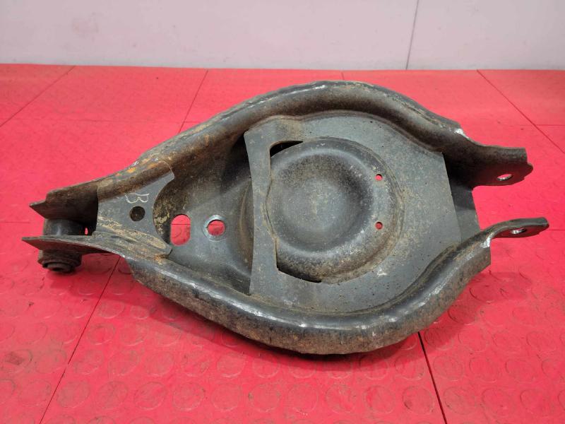 2008 Saturn Vue Lower Control Arm Rr