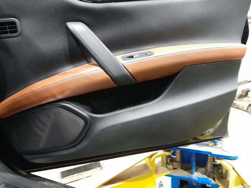 2018 Maserati Ghibli Front Door Trim Panel