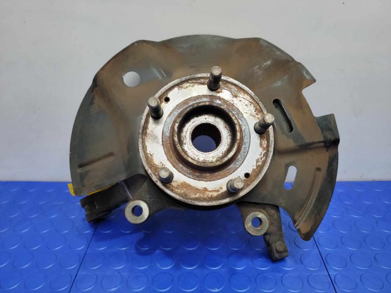 2013 Hyundai Santa Fe Spindle Knuckle Front