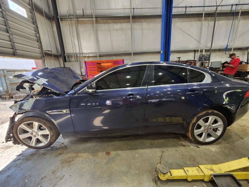 2018 Jaguar XE Side/Rear/Cargo Regulator
