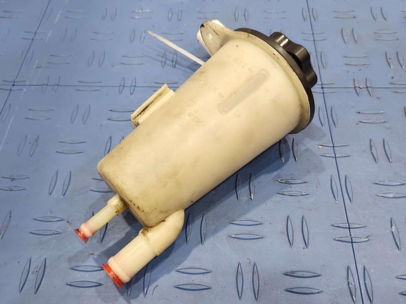 2012 Ford F-250 Super Duty Power Steering Reservoir