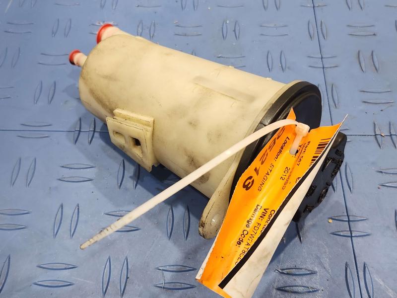 2012 Ford F-250 Super Duty Power Steering Reservoir