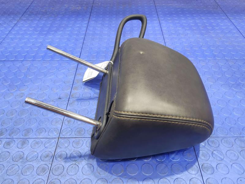 2014 Dodge Challenger Headrest