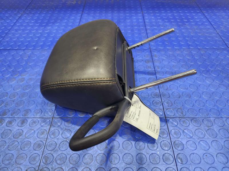 2014 Dodge Challenger Headrest