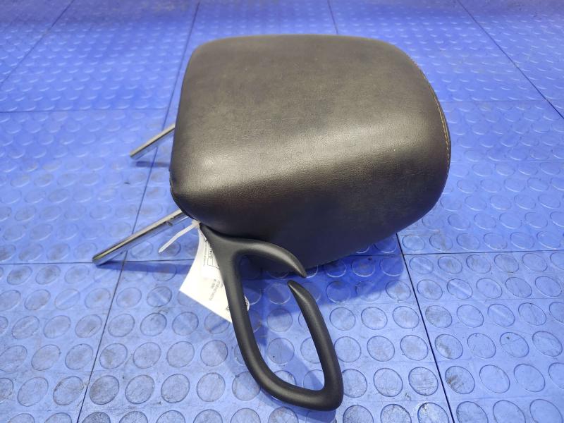 2014 Dodge Challenger Headrest
