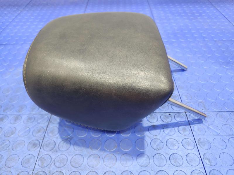 2014 Dodge Challenger Headrest