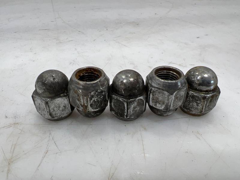 2014 Subaru Crosstrek Lug Nuts