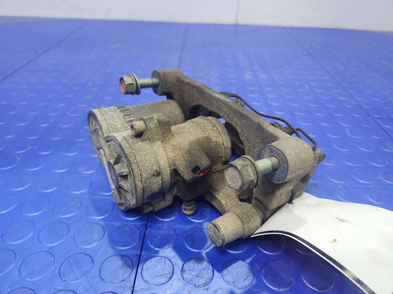 2020 Subaru Forester Caliper