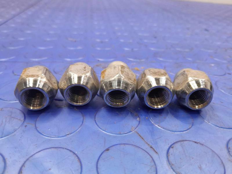 2016 Kia Optima Lug Nuts