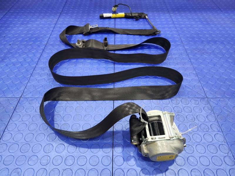 2020 Jeep Renegade Front Seat Belt