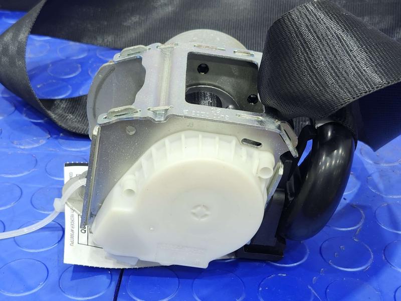 2020 Jeep Renegade Front Seat Belt