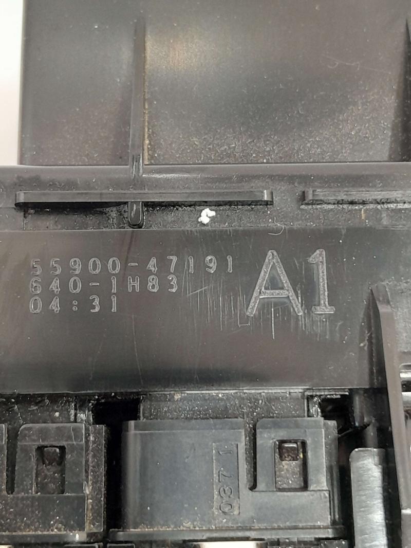 2018 Toyota Prius Heater A/C Control
