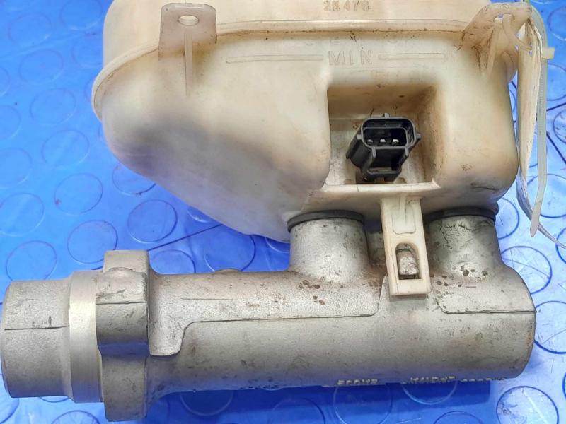 2011-2012 Ford F-250 F-350 Brake Master Cylinder Assembly Genuine OEM BC3Z2140A