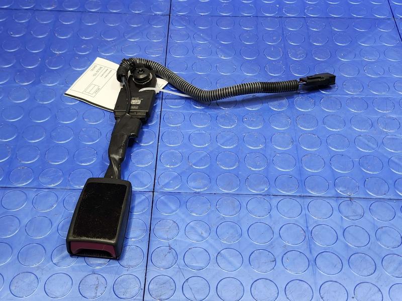 2014 Ford Focus Front Seat Belt