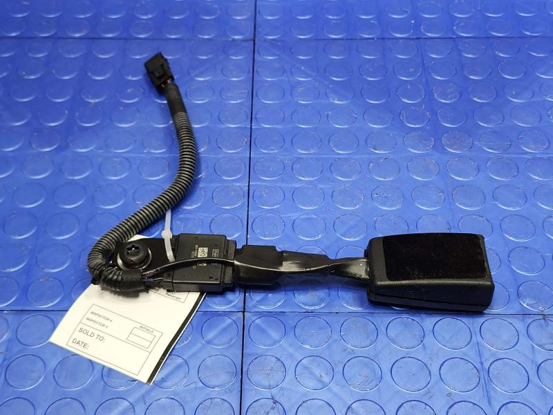 2014 Ford Focus Front Seat Belt