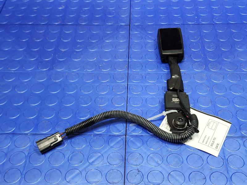 2014 Ford Focus Front Seat Belt