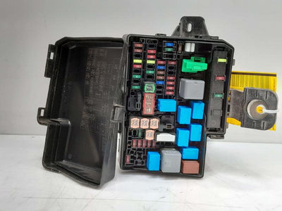 2012 Toyota Prius C 1.5L Engine Fuse Box Relay Junction Block OEM 8263152050